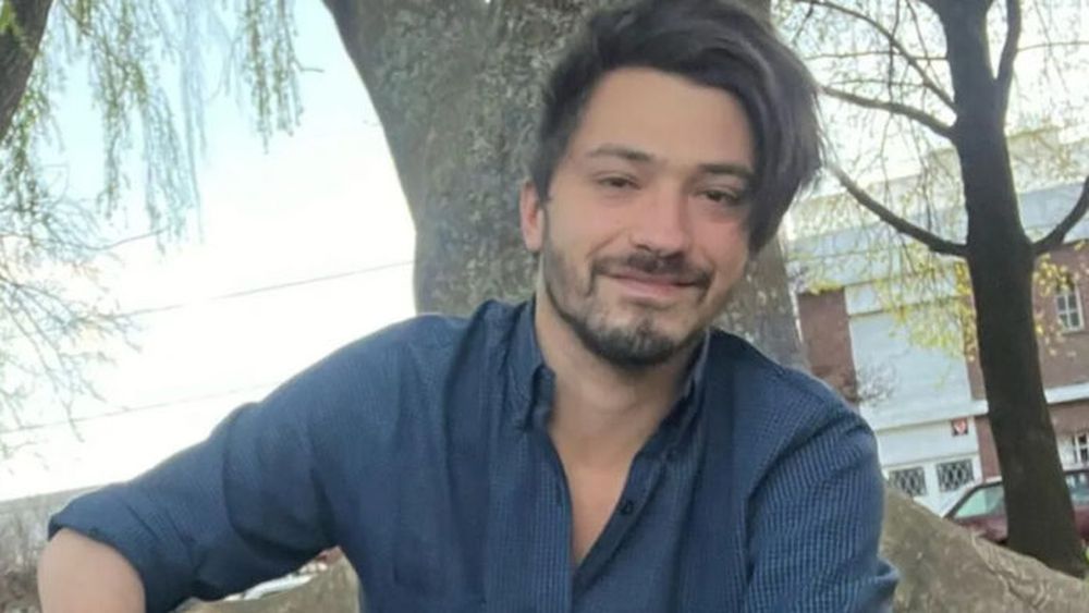 César Miguel Cárdenas, de 33 años, viajó hace dos semanas desde Tandil hacia Buenos Aires para rendir sus últimas materias. - La Unión -