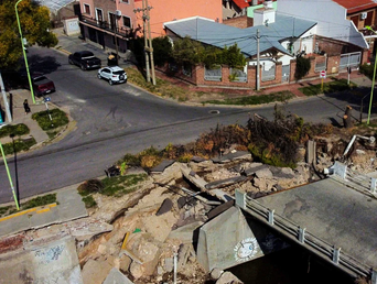 El Canal Maldonado de Bahía Blanca quedó muy dañado después de la inundación del 7 de marzo. (NA) El Canal Maldonado de Bahía Blanca quedó muy dañado después de la inundación del 7 de marzo. (NA)