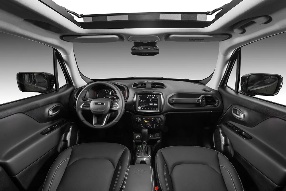 El interior de la Jeep Renegade Willys. El interior de la Jeep Renegade Willys.