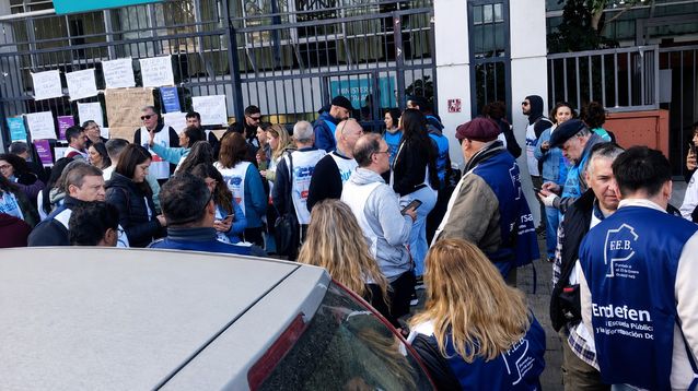 Los docentes reclaman mejoras salariales.