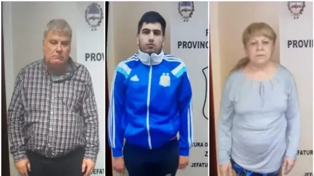 Carlos Chiminelli, Agustín Chiminelli y Liliana Sánchez en el momento en el que fueron detenidos. Carlos Chiminelli, Agustín Chiminelli y Liliana Sánchez en el momento en el que fueron detenidos.