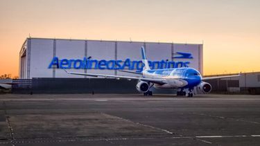 Un avión de la empresa Aerolíneas Argentinas.