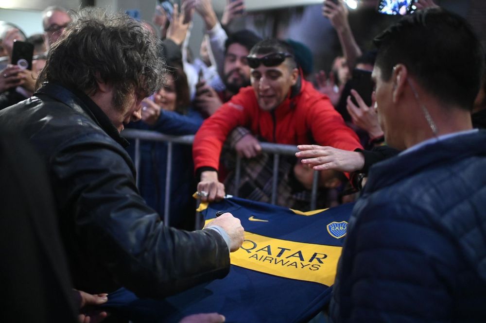 El presidente Javier Milei desembarcó en Mar del Plata para reforzar la campaña de La Libertad Avanza.
