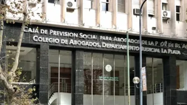 La Caja de Previsión Social de los abogados bonaerenses. (0221)