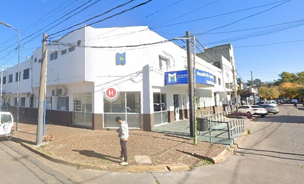 El detenido fue trasladado al Hospital Psiquiátrico Doctor Ramón Carrillo. (Google Street View)