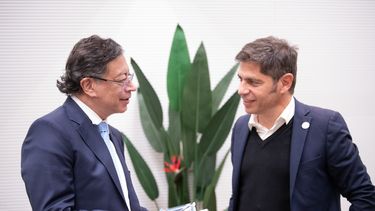 Gustavo Petro y Axel Kicillof en Barcelona.&nbsp;