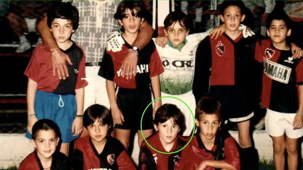 Uno de los últimos equipos que integró Messi en Newells.