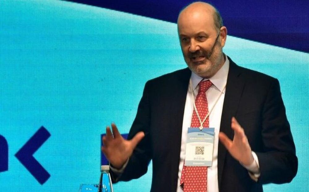 El ministro de Desregulación Federico Sturzenegger en el Coloquio de IDEA.