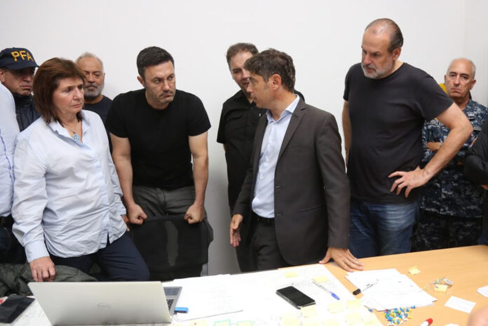 Patricia Bullrich, Luis Petri, Axel Kicillof y Federico Susbielles en Bahía Blanca. (Gobernación)