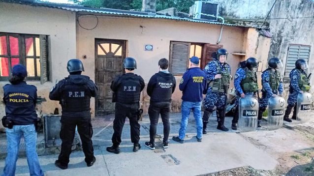 La Justicia allanó la vivienda de Bahía Blanca por denuncias de venta de drogas.