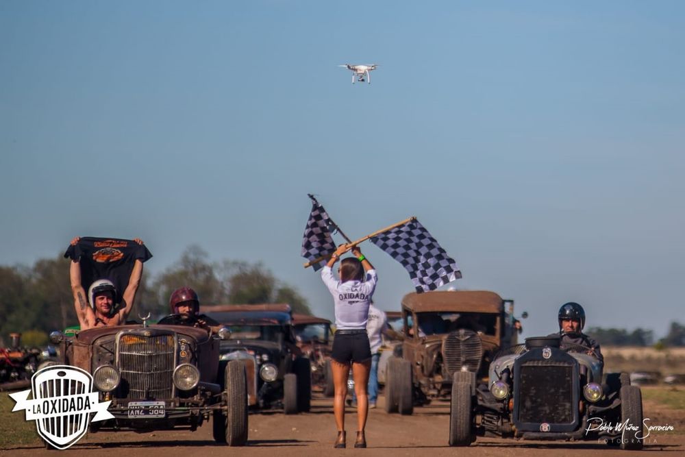 La Oxidada reúne a fanáticos de los autos viejos. La Oxidada reúne a fanáticos de los autos viejos.