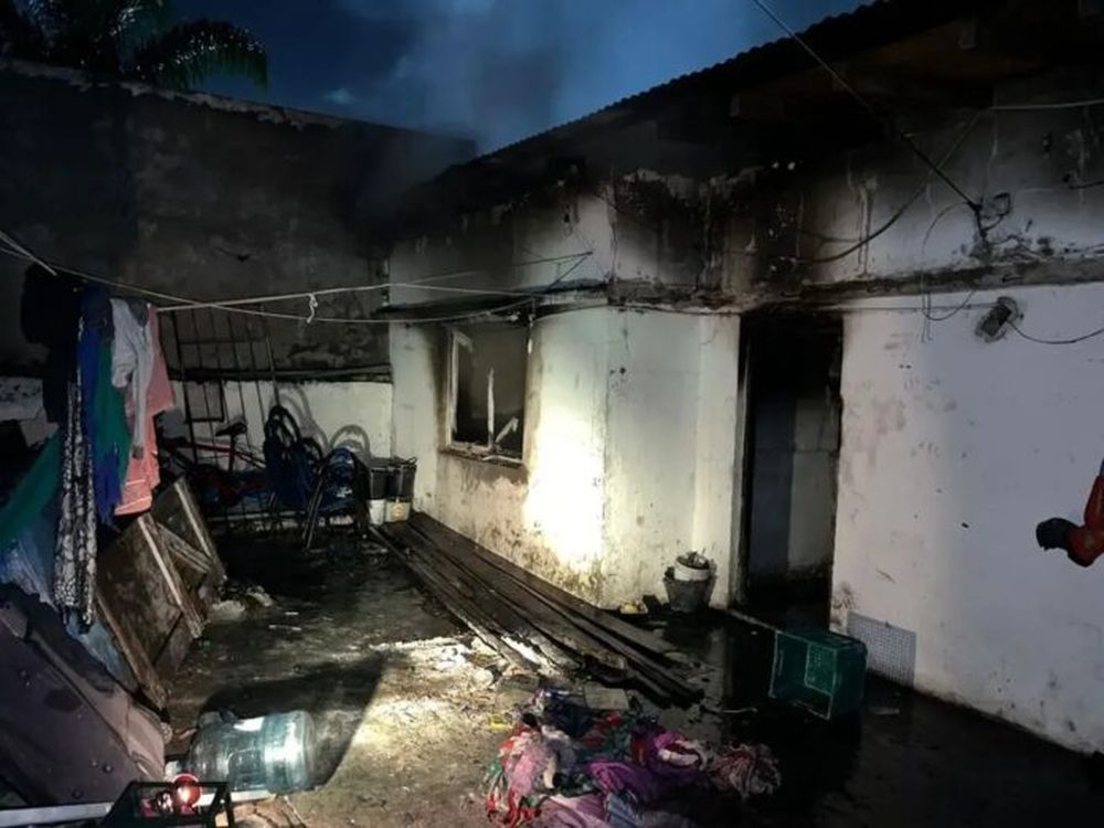 Así quedó la casa donde falleció el niño León Cáneva. (0221)