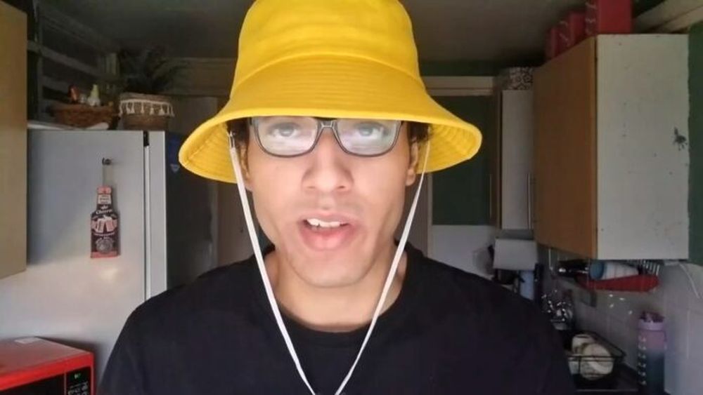 Nicholas, de 18 años, como aparece en el video. (Captura)