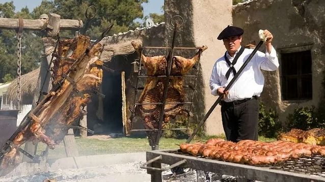 En Carmen de Areco, un fin de semana largo con asado campero. En Carmen de Areco, un fin de semana largo con asado campero.