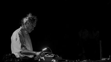 transradio: una experiencia que redefine los limites entre el concierto, el ensayo y el laboratorio