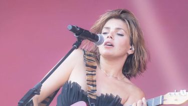 La actriz y cantante Natalie Pérez en el Cosquín Rock. (Instagram)