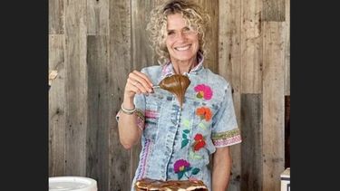 El jueves 20 de marzo a las 16, Maru Botana preparará el postre rogel más grande del mundo.