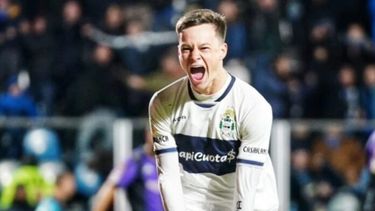 Matías Abaldo, futbolista uruguayo de Gimnasia y Esgrima La Plata.