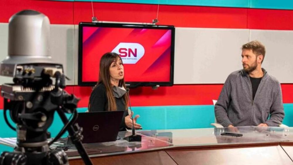 Se despide del aire Somos Noticias de Azul.