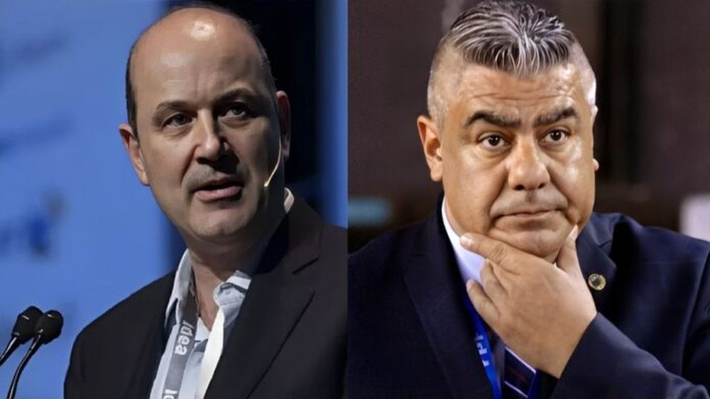 Federico Sturzenegger, ministro de Desregulación y Transformación del Estado, y Claudio “Chiqui” Tapia , titular de la AFA.
