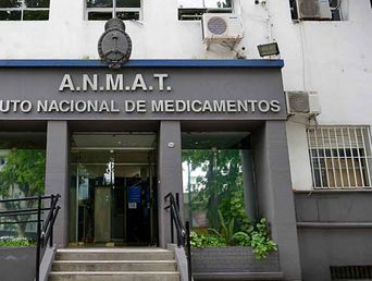 El edificio de la Anmat.