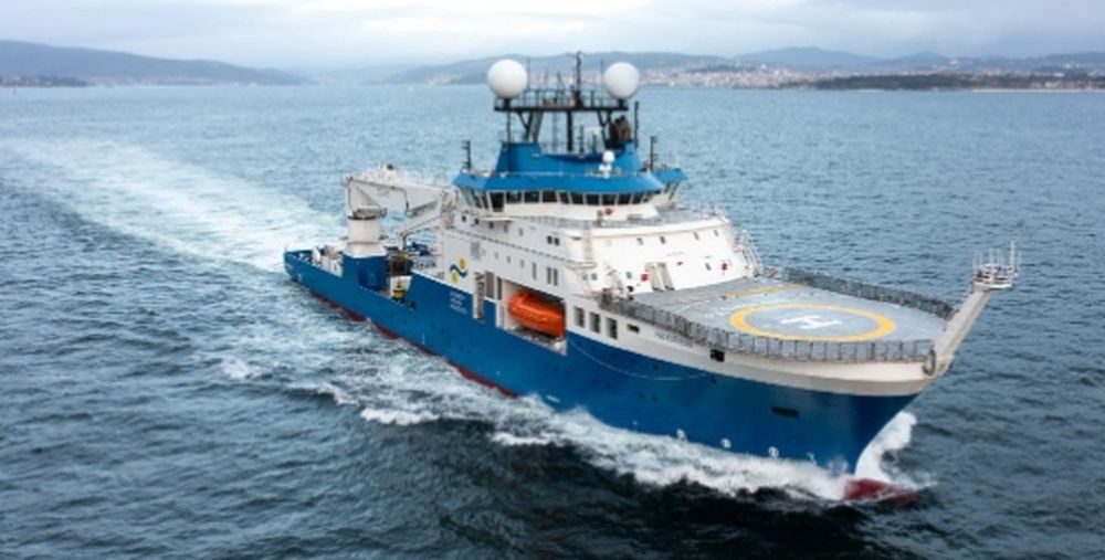 El buque oceanográfico Falkor (too).