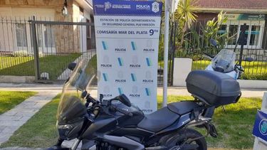 tres adolescentes robaron una moto, la policia los embosco y quedaron aprehendidos