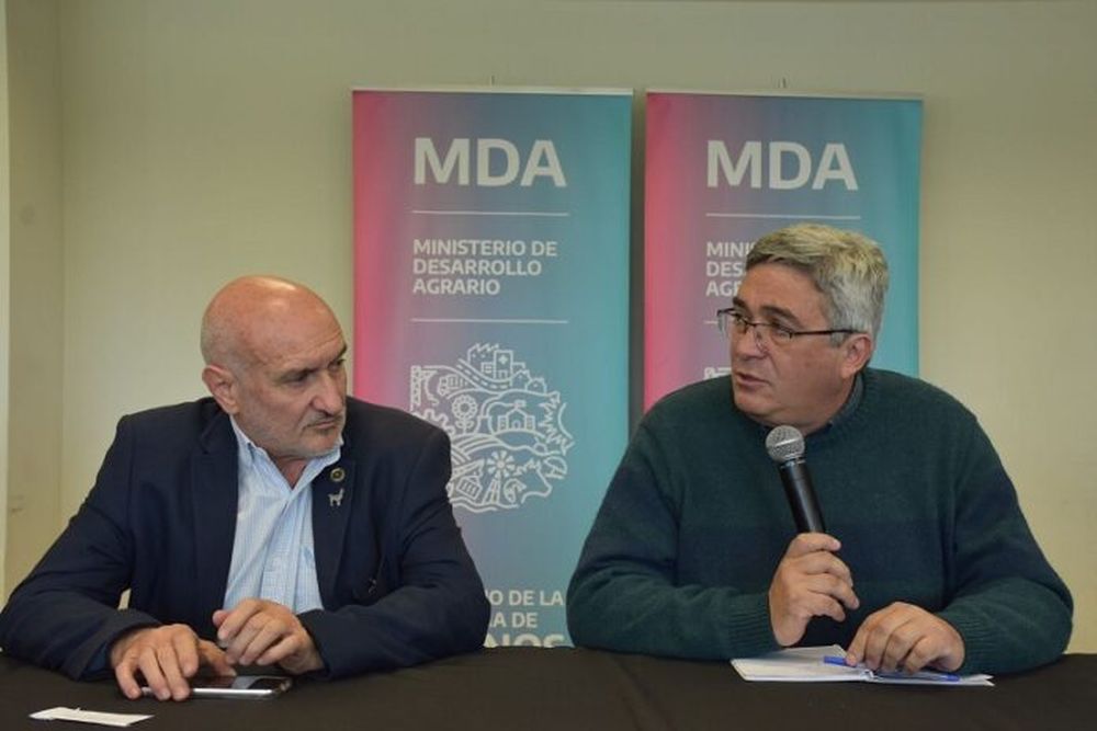 El ministro de Desarrollo Agrario bonaerense, Javier Rodríguez, encabezó la Primera Mesa de Agro Tecnología (AgTech). - MDA -
