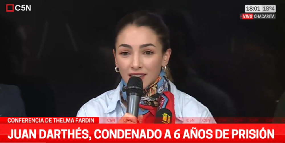 La actriz Thelma Fardin dio una conferencia de prensa tras conocerse el fallo de la justicia brasileña que condenó a Juan Dhartés a seis años de cárcel por abuso sexual. (Imagen de TV)