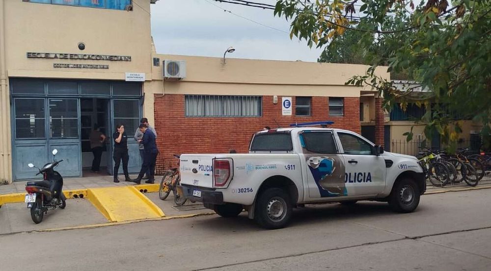 Un operativo por una amenaza a una escuela en San Nicolás.&nbsp;