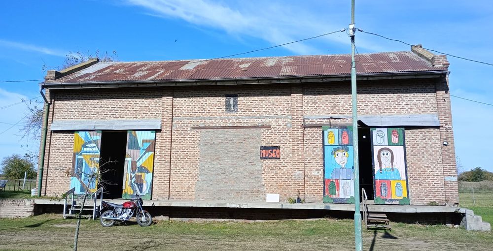 En la estación se abrió un museo popular. En la estación se abrió un museo popular.