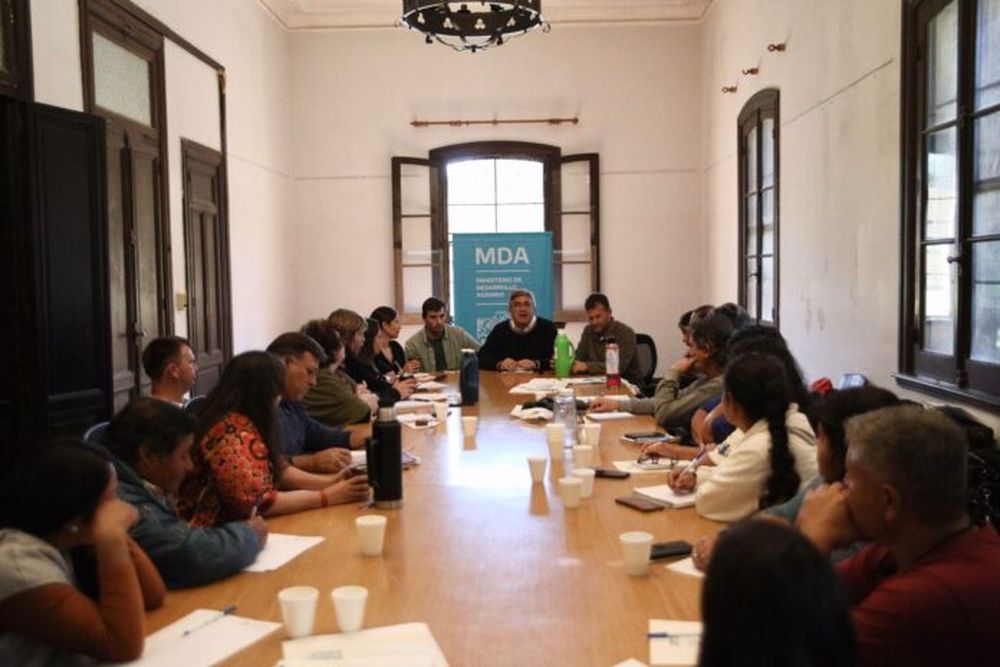 Javier Rodríguez en el Consejo Provincial de Agricultura Familiar. (MDA)
