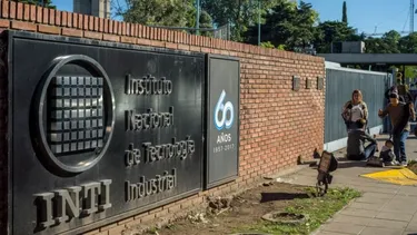 Los gremios denunciaron que el gerente de Recursos Humanos, Christian Rasmussen, no se animó a anunciar las 900 desvinculaciones y se fue por la ventana.