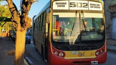 A fin de mes cambiará el servicio de transporte en Azul. - La Unión -