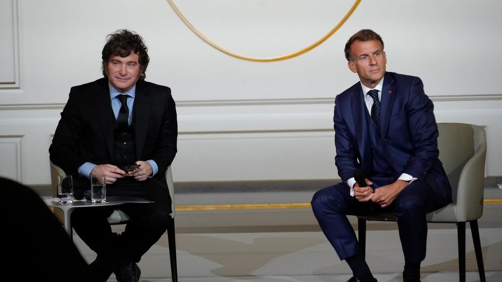 Milei y Macron en el Palacio del Elíseo.&nbsp;