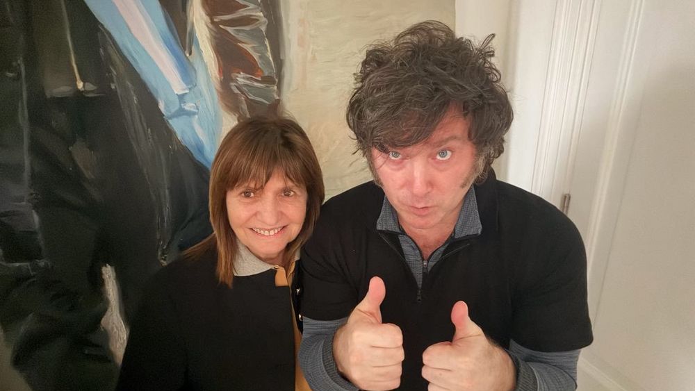 Bullrich y Milei, posan en la Residencia Presidencial de Olivos