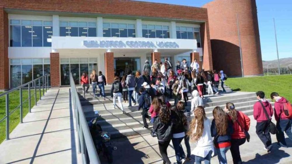 Universidad Nacional del Centro. - Unicen -