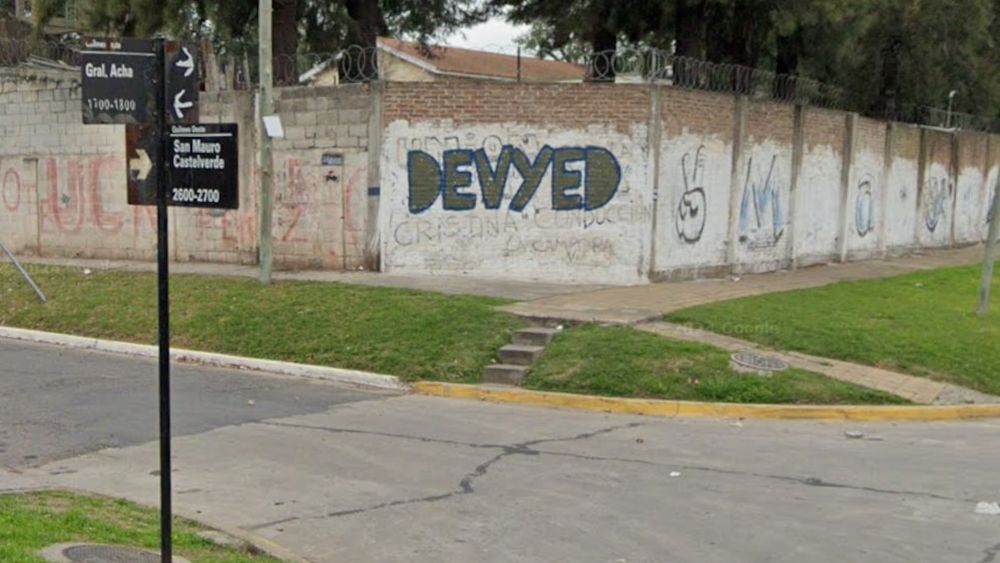 La esquina de Quilmes Oeste donde ocurrió el atraco al bombero, en la víspera de Navidad.&nbsp;