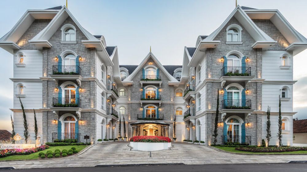 El Hotel Colline de France, ubicado en Gramado, Brasil.