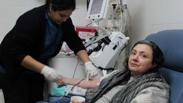 El plasma inmune de pacientes es el único tratamiento para curar esta enfermedad.