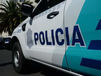 La Policía investiga lo ocurrido y realiza las diligencias correspondientes. La Policía investiga lo ocurrido y realiza las diligencias correspondientes.