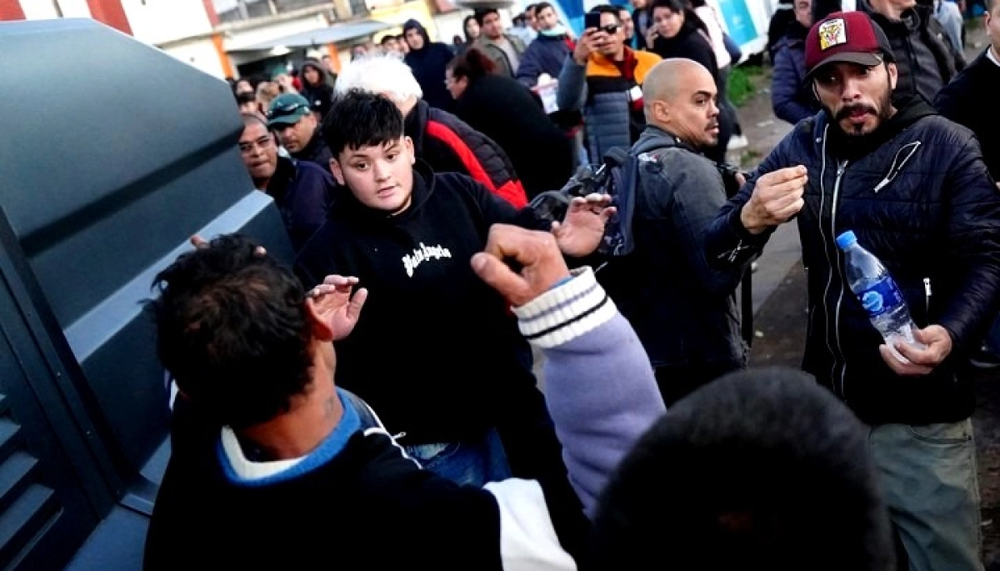 El ingreso al acto de Milei, ayer en Moreno.&nbsp;