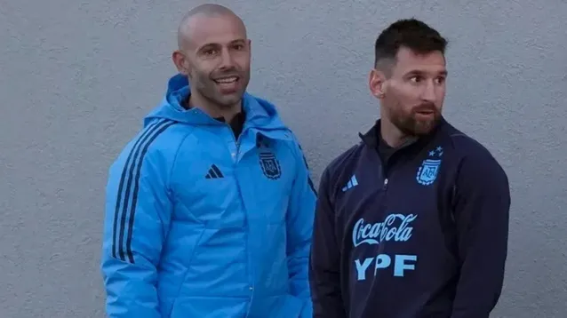 Javier Mascherano junto a Lionel Messi.