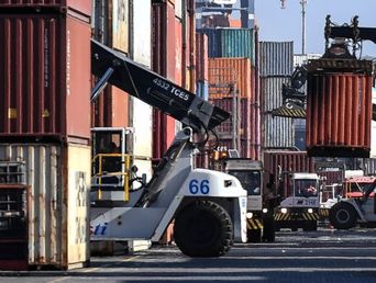 Las exportaciones argentinas alcanzaron en abril un récord histórico de US$ 8.914 millones, según el Indec. Las exportaciones argentinas alcanzaron en abril un récord histórico de US$ 8.914 millones, según el Indec.
