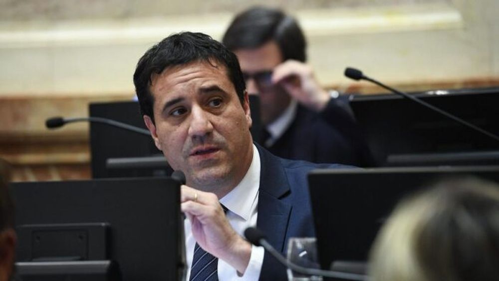 Maximiliano Abad, senador por la provincia de Buenos Aires.