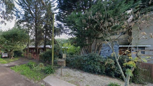 El robo ocurrió en el barrio Antártida Argentina, en una casa quinta ubicada en calle 499 al 3300, cerca del Golf Club Los Acantilados. (Google Maps)