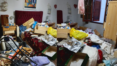 Así quedó la casa de la jubilada asaltada en Los Hornos. 