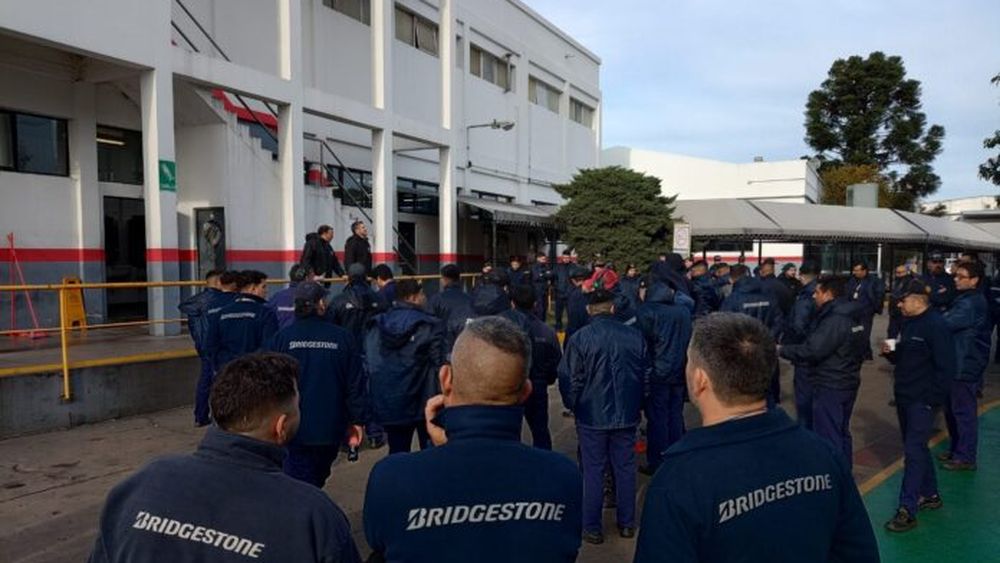 La empresa Bridgestone en conflicto. (Archivo)