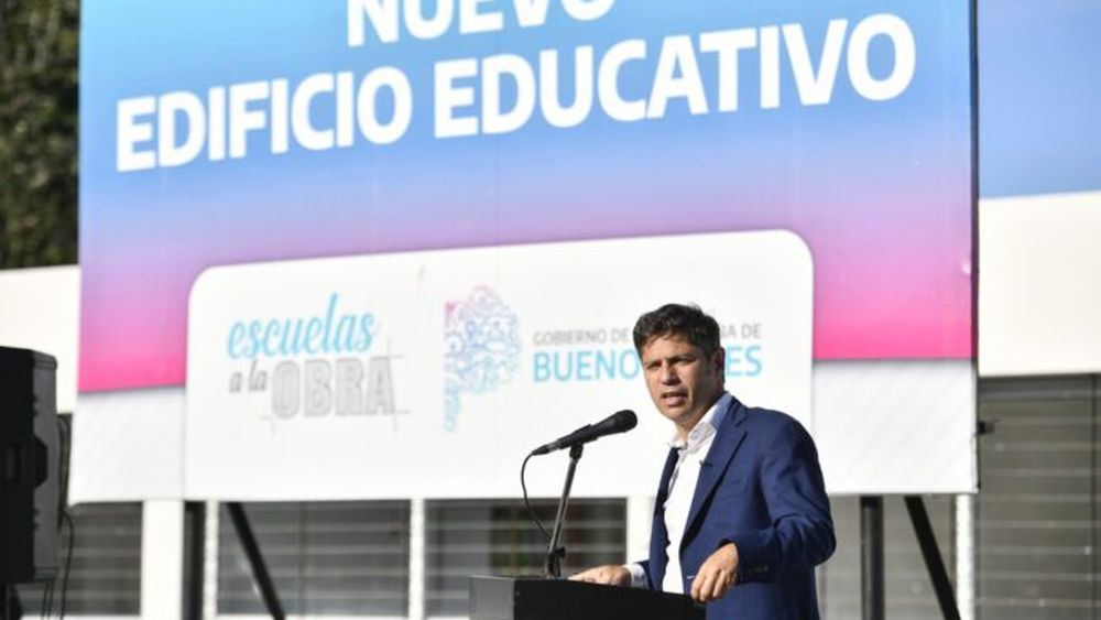 AxelKicillof habla desde la ciudad de Castelli.