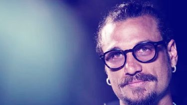 El músico y exfutbolista, Daniel Osvaldo, compartió un video en sus redes halando de su difícil situación de salud.